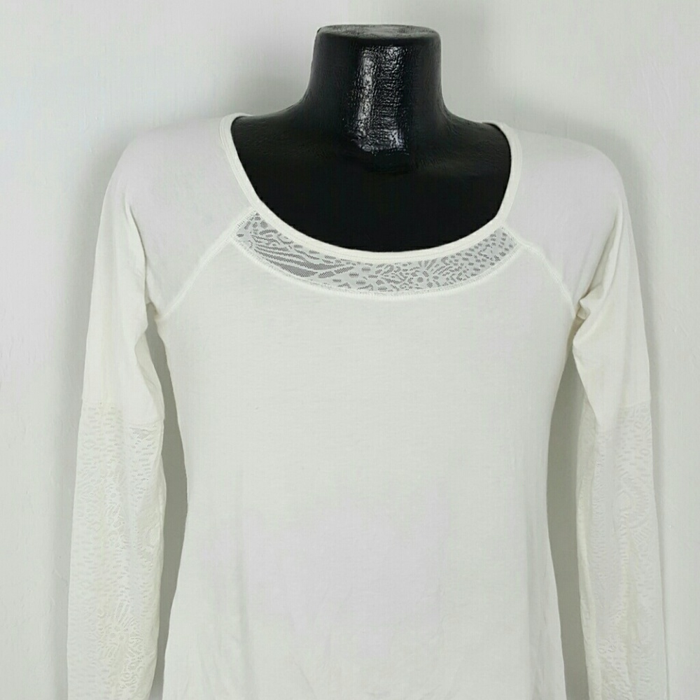 Calia by Carrie Underwood cream lace top long sleeve women size M